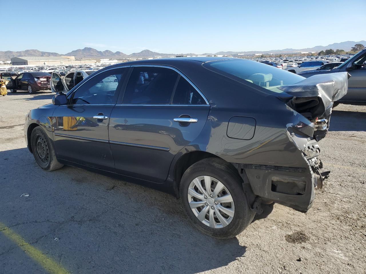 2009 Toyota Camry - Image 2