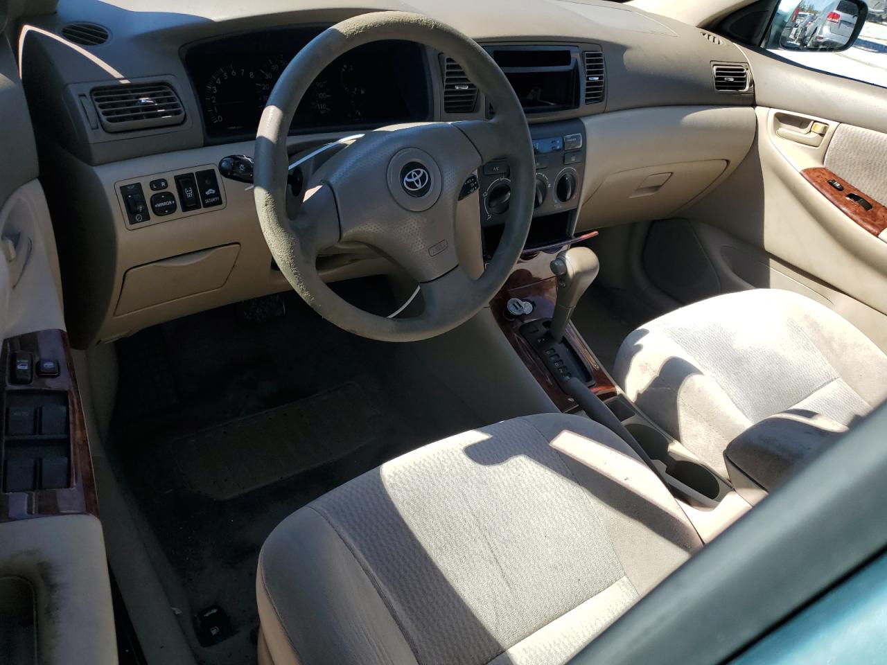 2005 Toyota Corolla - Image 8