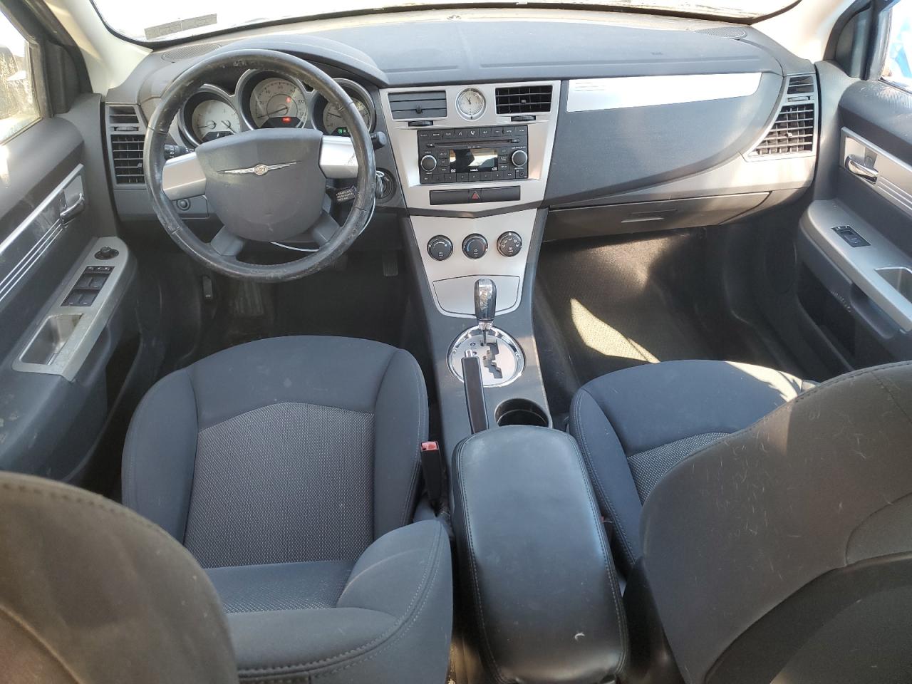 2009 Chrysler Sebring - Image 8