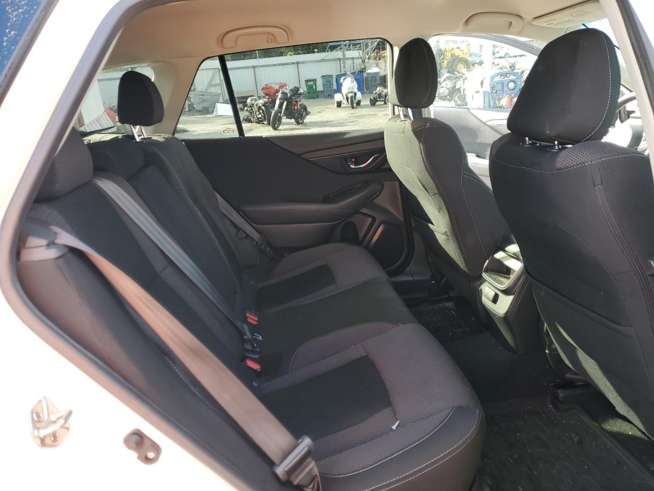 2020 Subaru Outback - Image 11