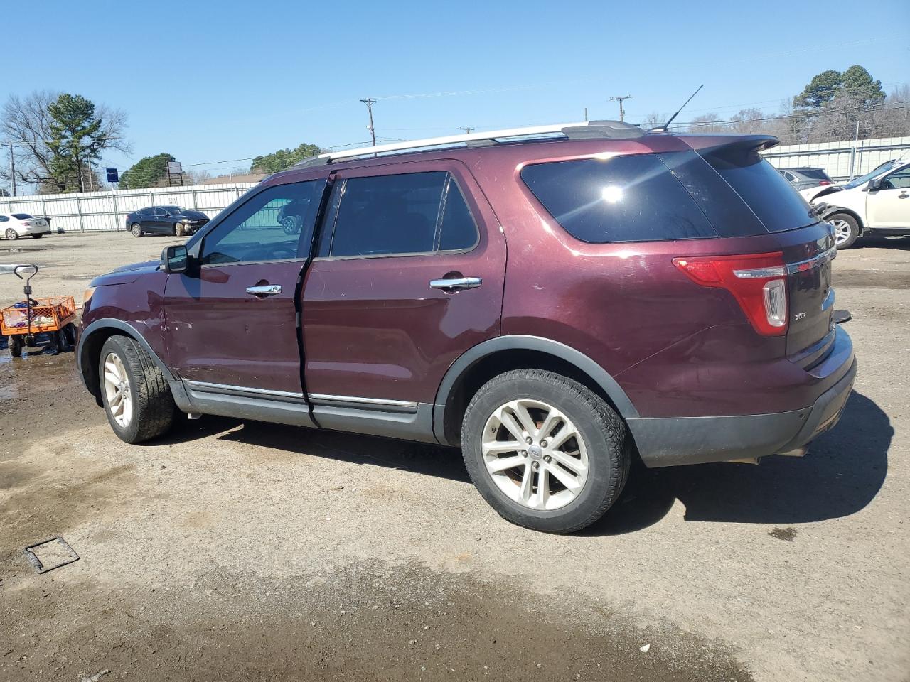 2011 Ford Explorer - Image 2