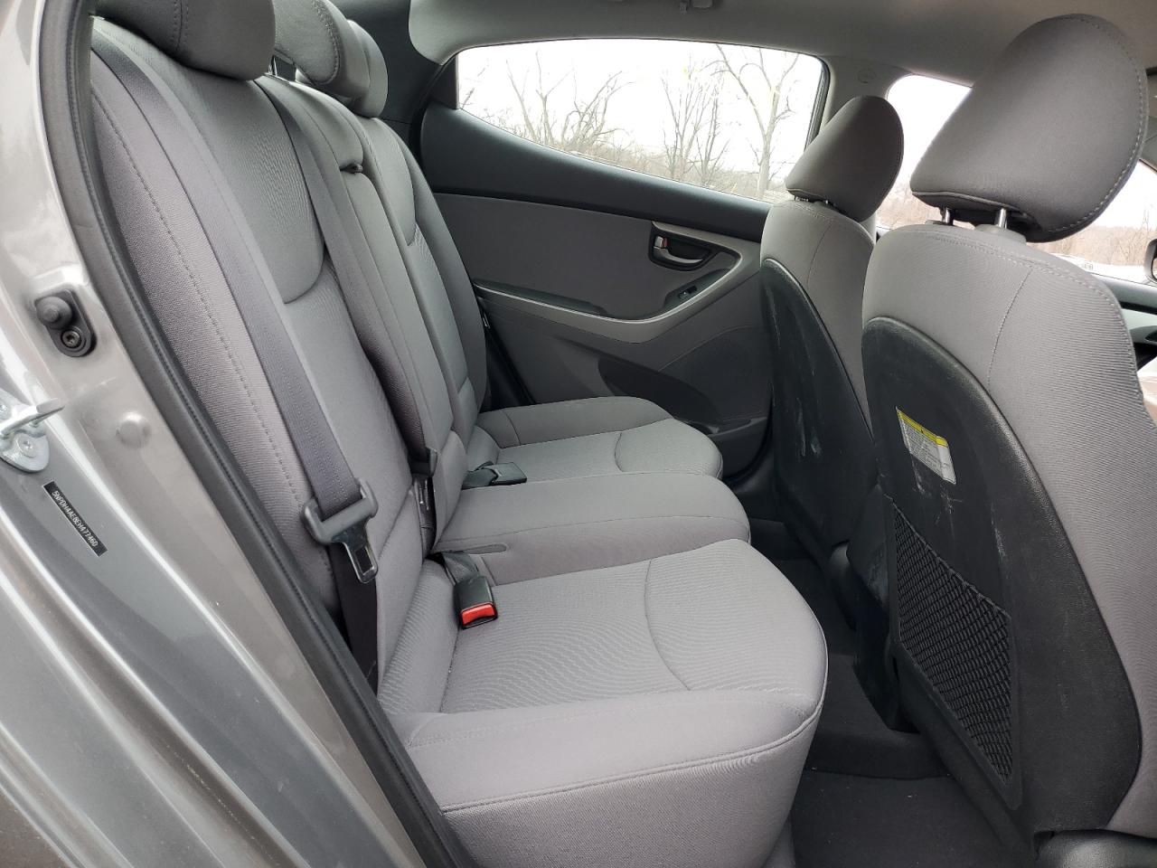 2014 Hyundai Elantra - Image 11