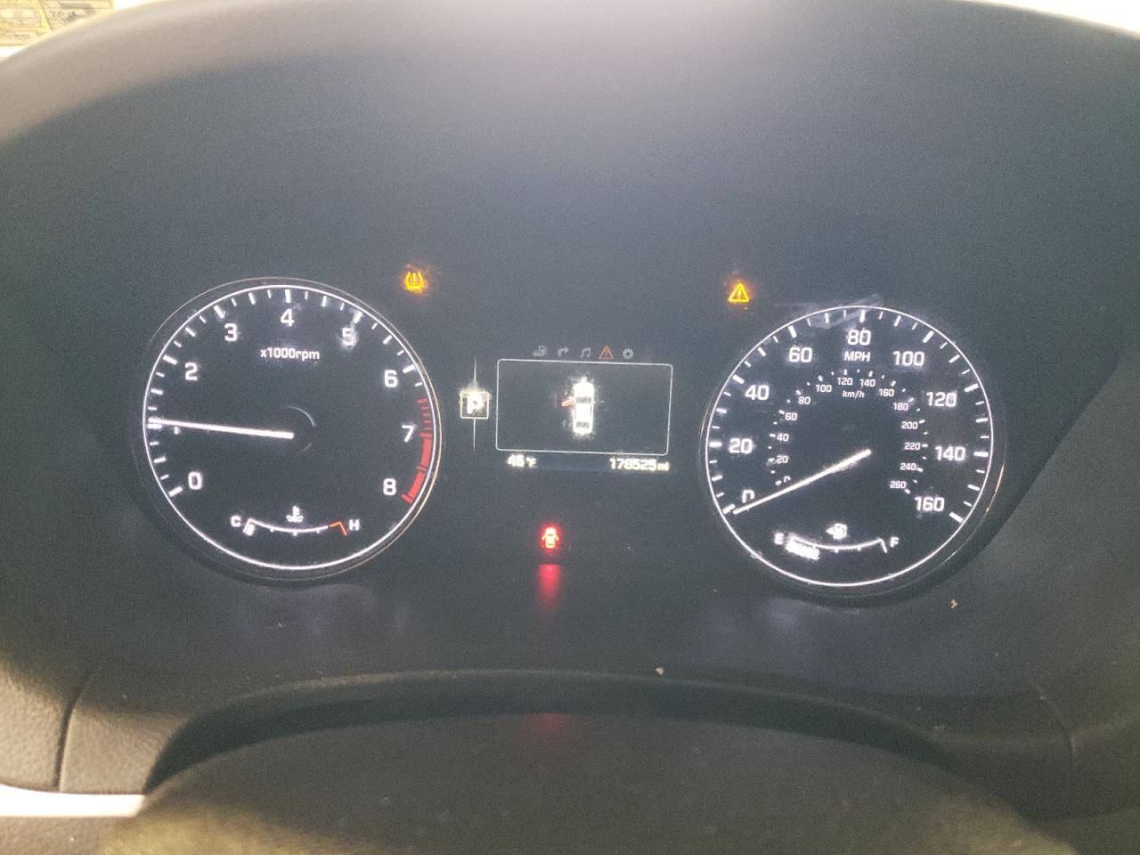 2016 Hyundai Genesis - Image 9