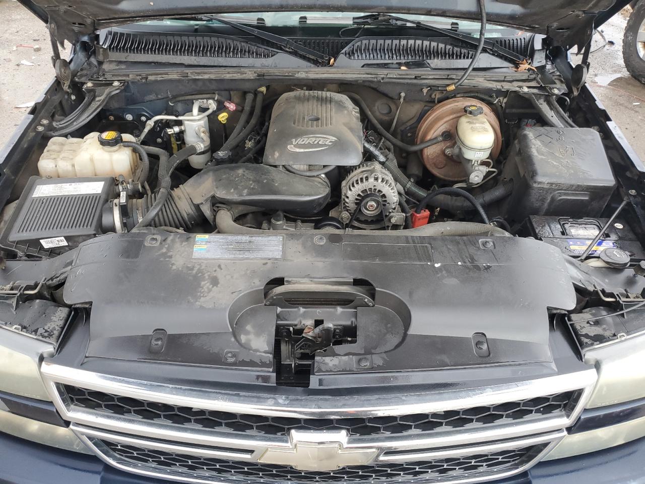 2006 Chevrolet Silverado - Image 11