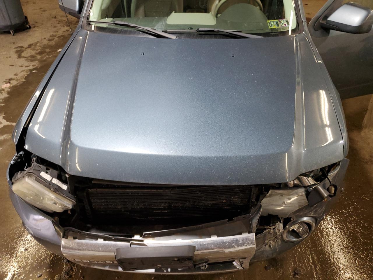 2011 Ford Escape - Image 12