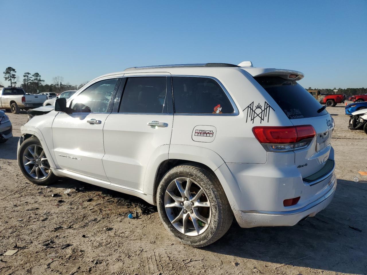 2015 Jeep Grand Cherokee - Image 2