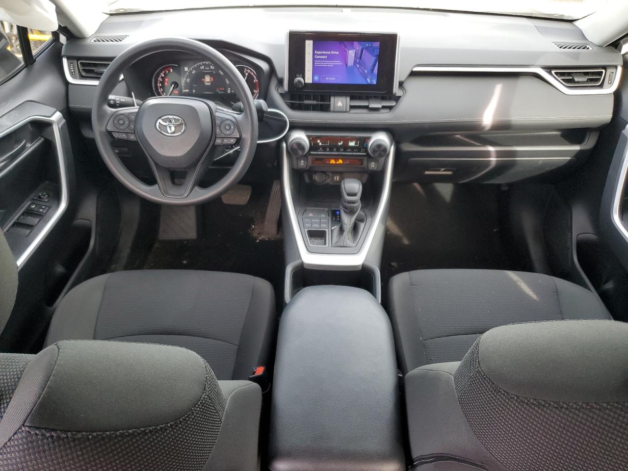 2024 Toyota RAV 4 - Image 8