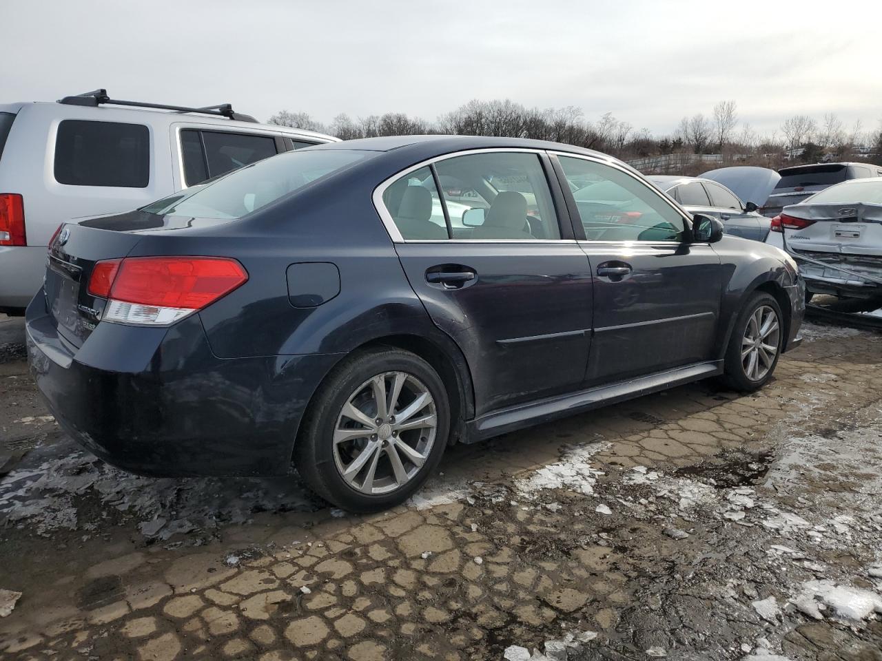 2013 Subaru Legacy - Image 3