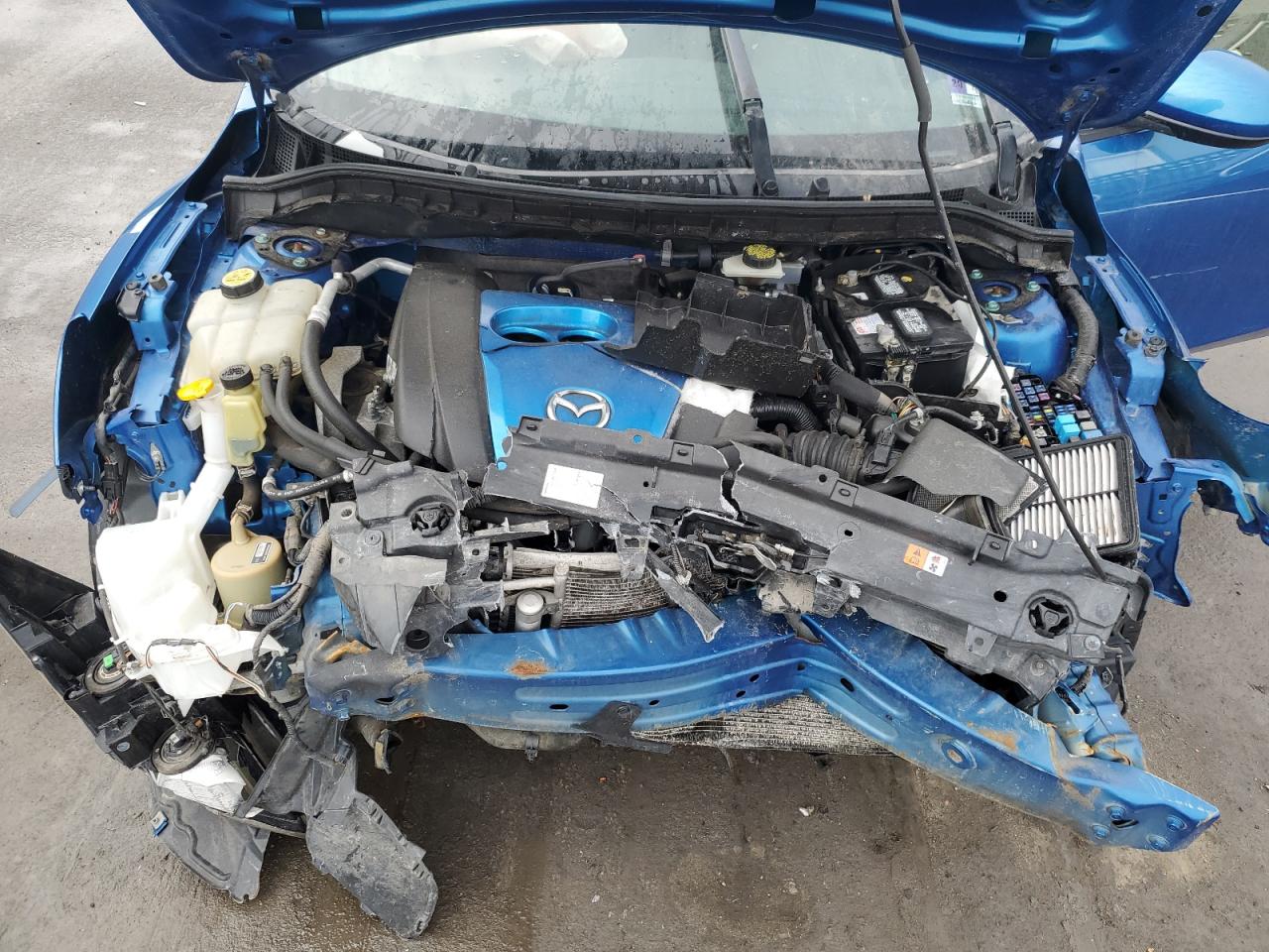2012 Mazda 3 - Image 12