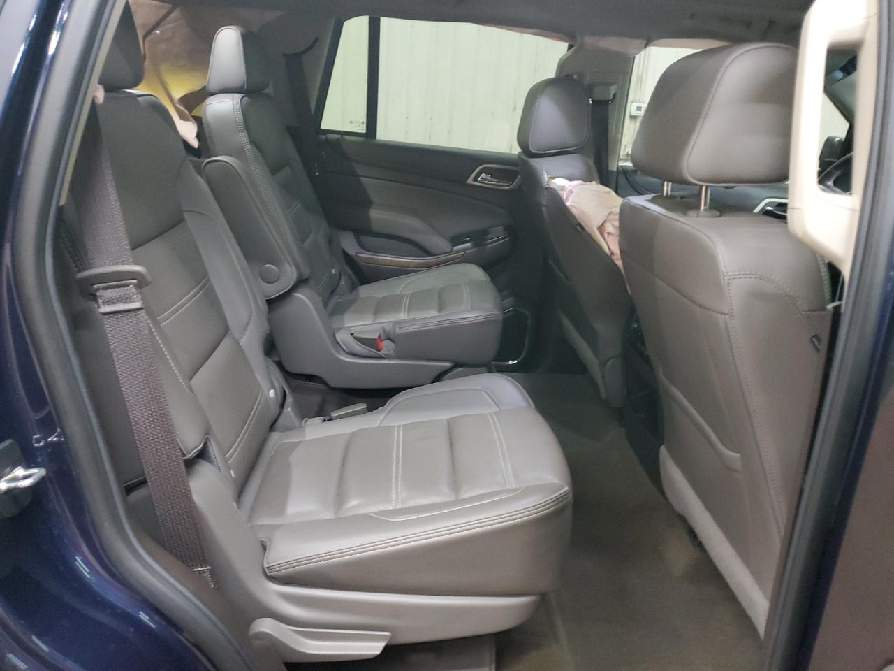 2018 GMC Yukon - Image 12