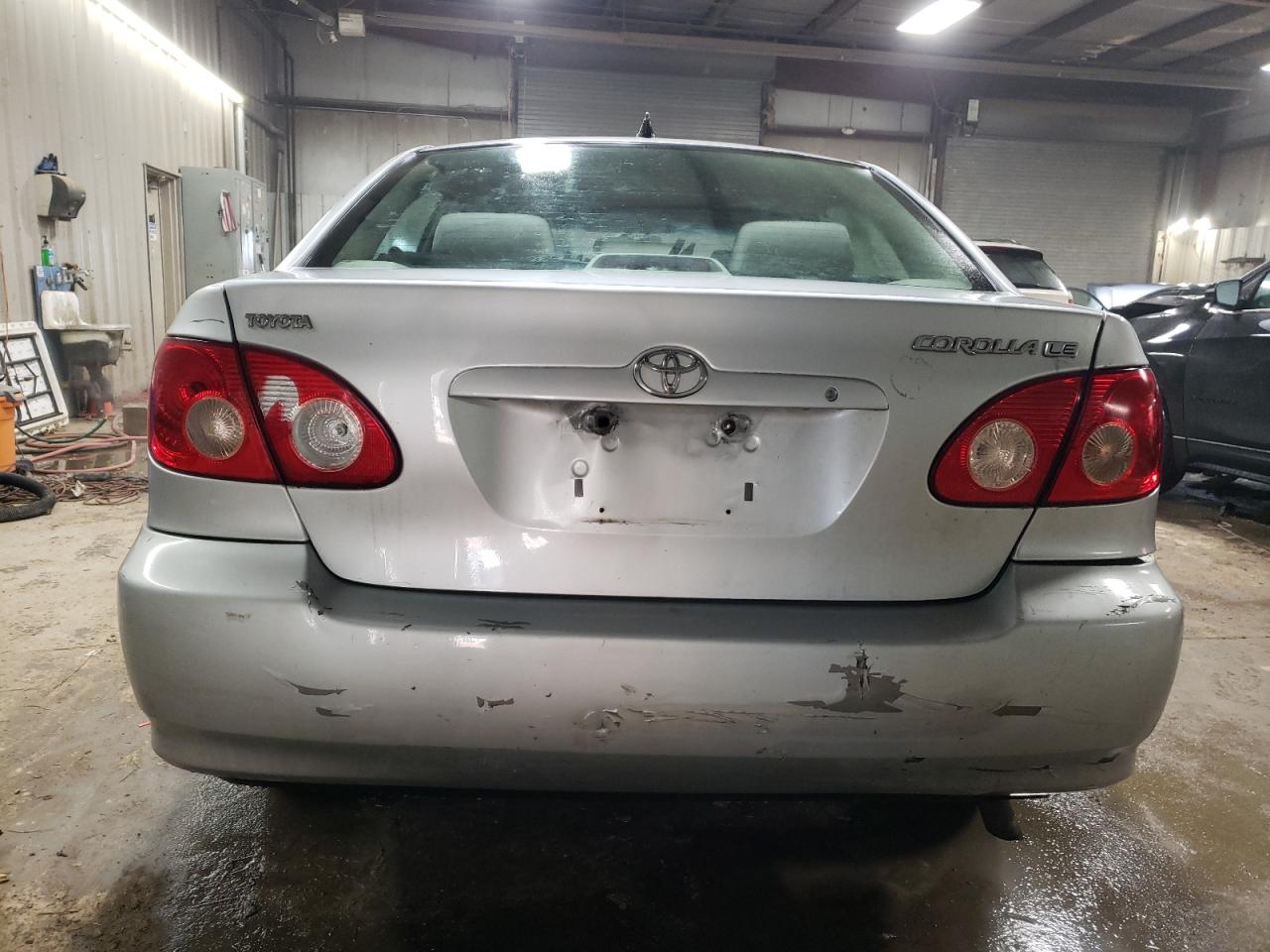 2005 Toyota Corolla - Image 6