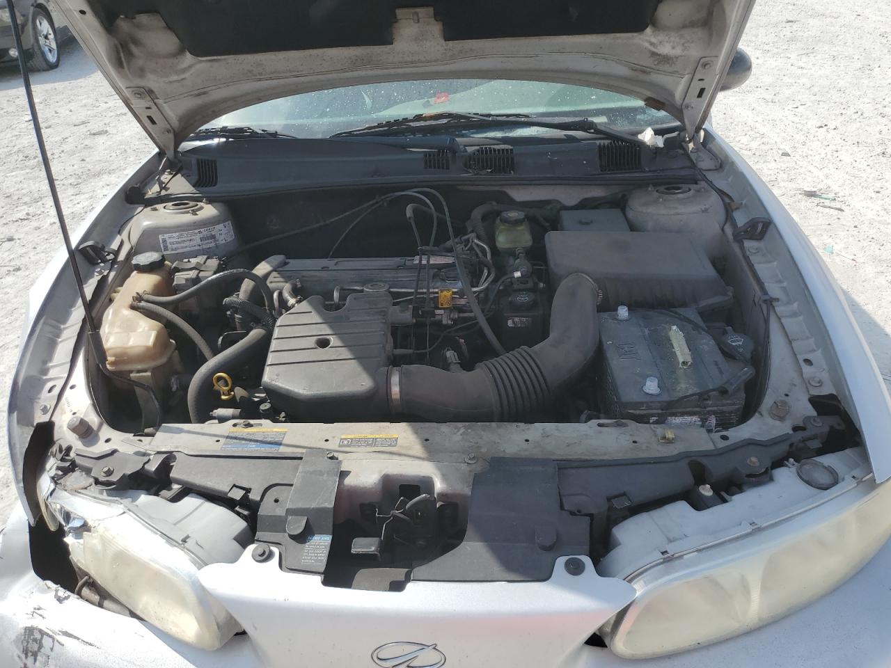 2003 Oldsmobile Alero - Image 13