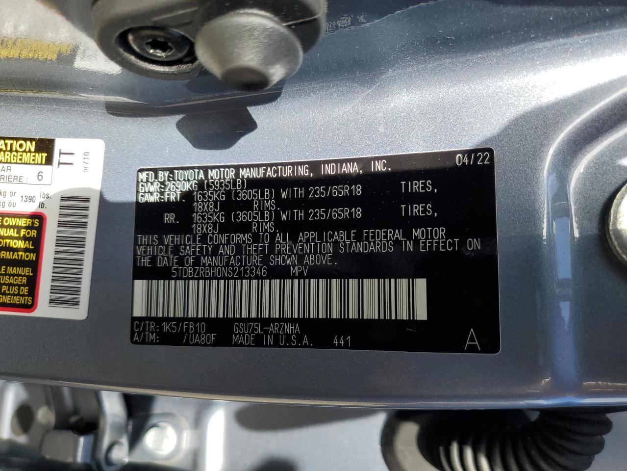 2022 Toyota Highlander - Image 13