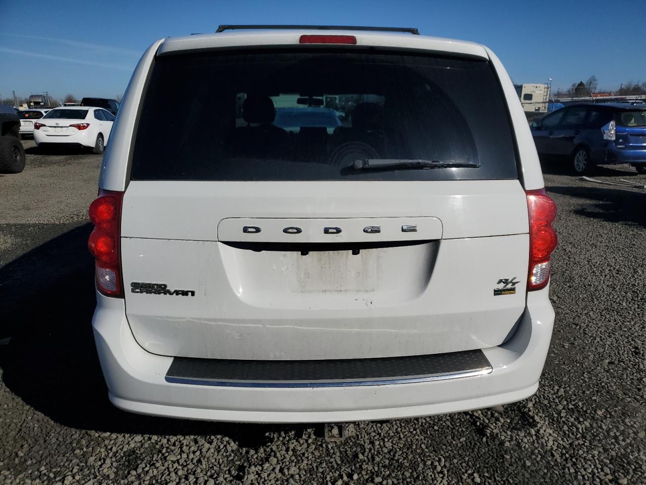 2016 Dodge Caravan - Image 6