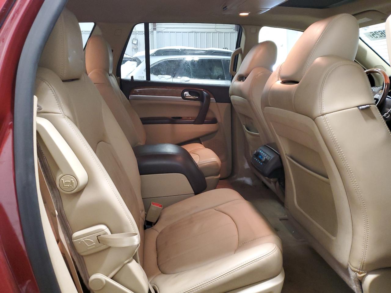 2011 Buick Enclave - Image 11