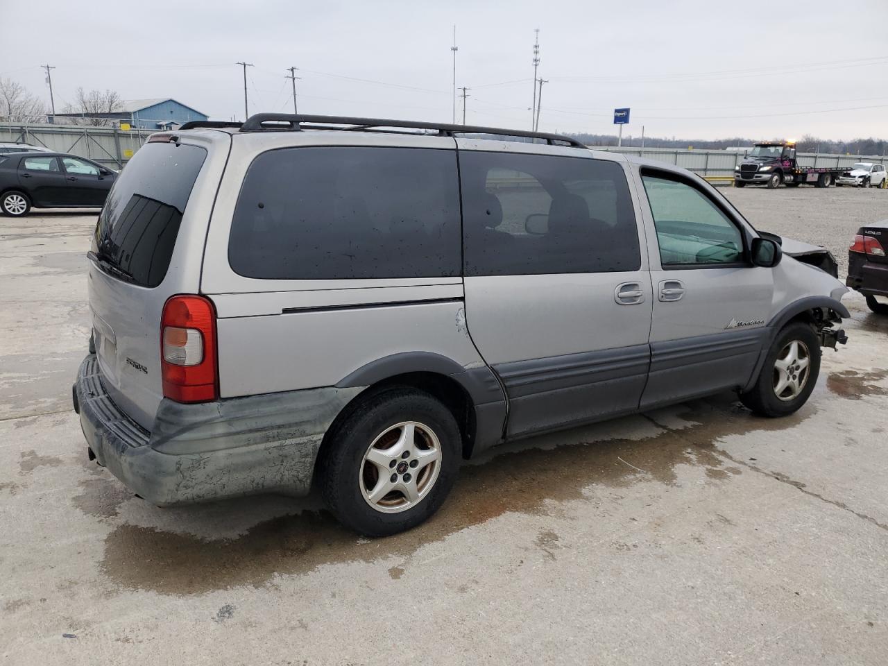 2001 Pontiac Montana - Image 3