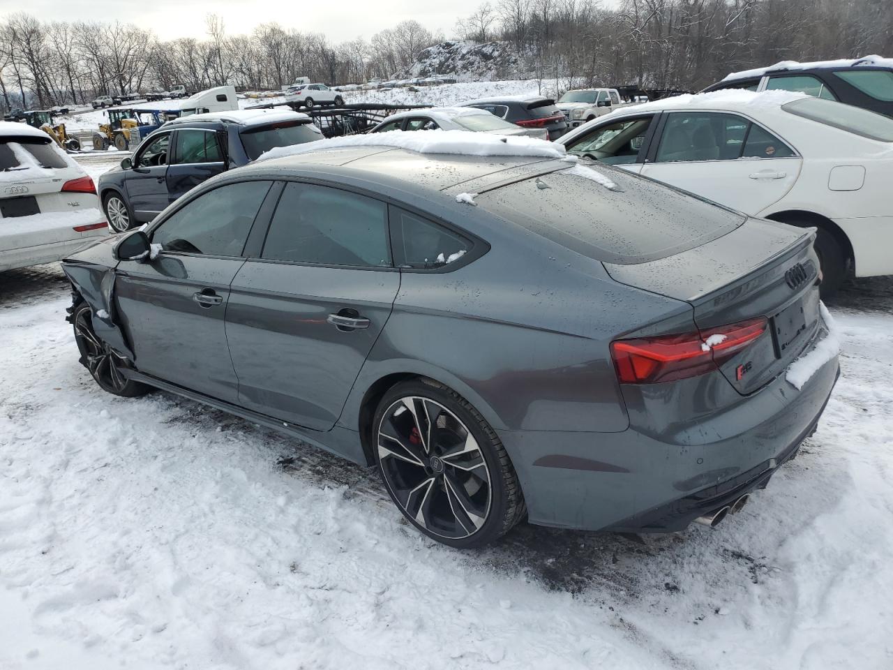 2022 Audi RS5 - Image 2