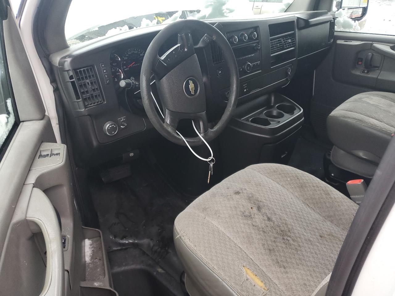 2014 Chevrolet Express - Image 8
