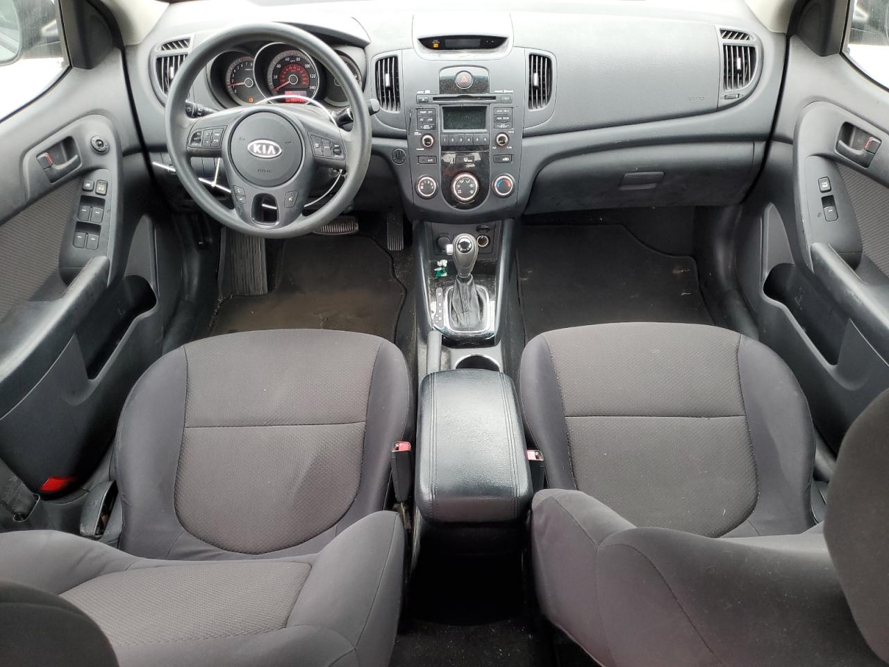 2012 Kia Forte - Image 8