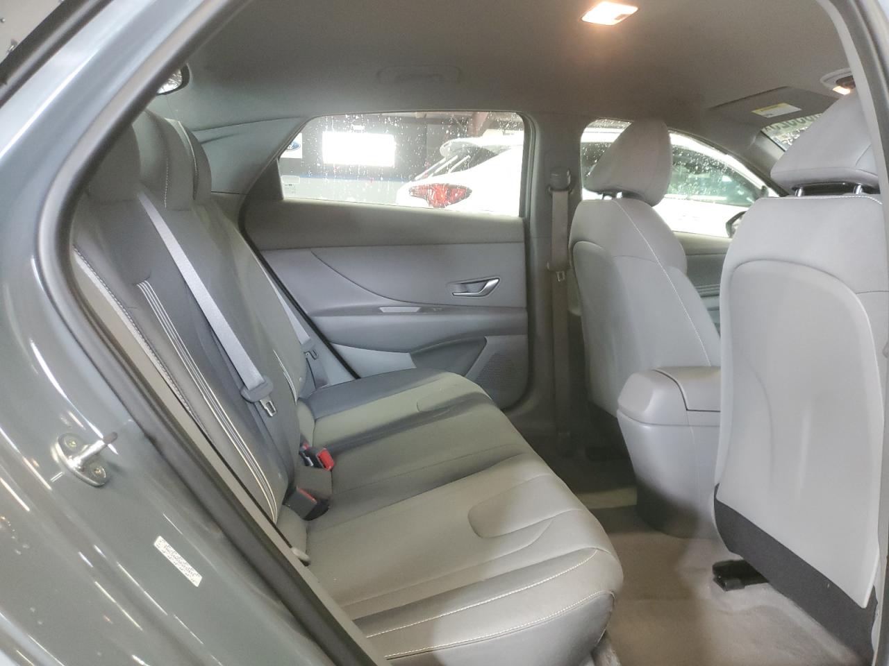 2023 Hyundai Elantra - Image 10