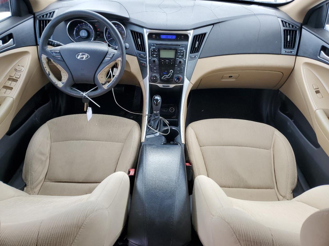 2011 Hyundai Sonata - Image 8