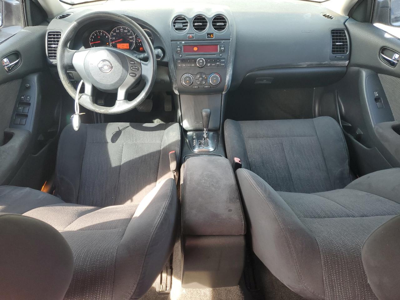 2012 Nissan Altima - Image 8