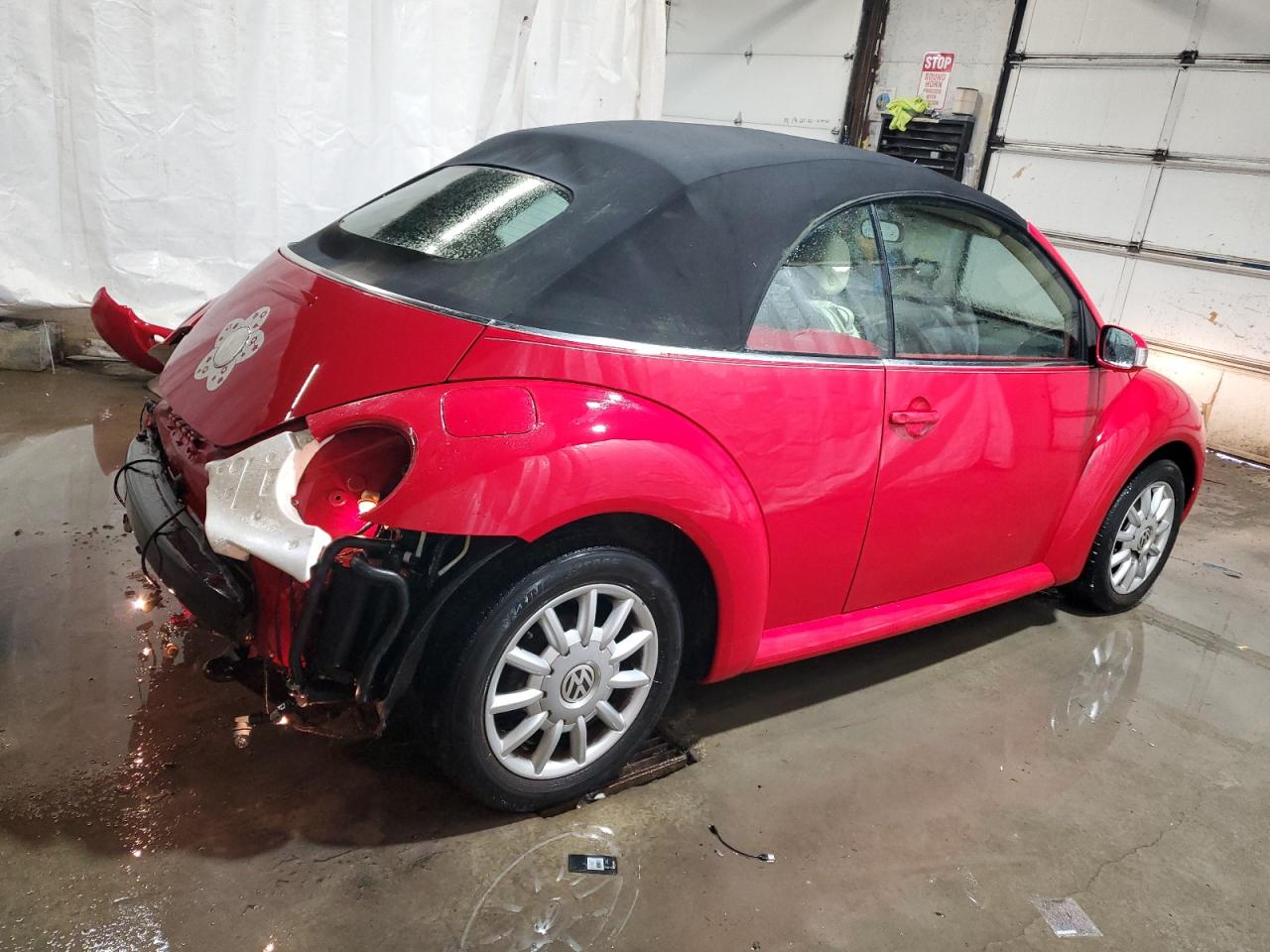 2005 Volkswagen Beetle - Image 3