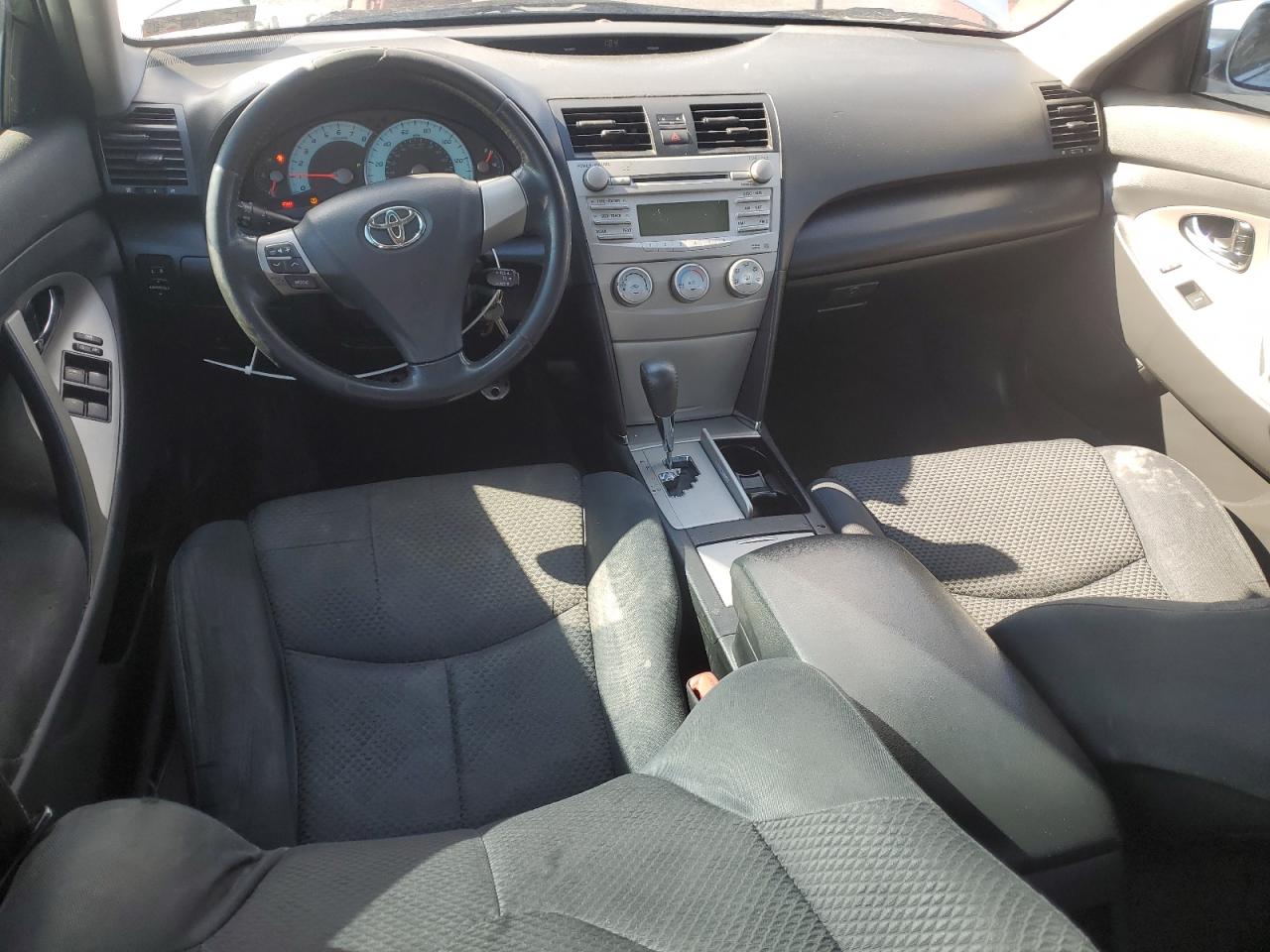 2010 Toyota Camry - Image 8