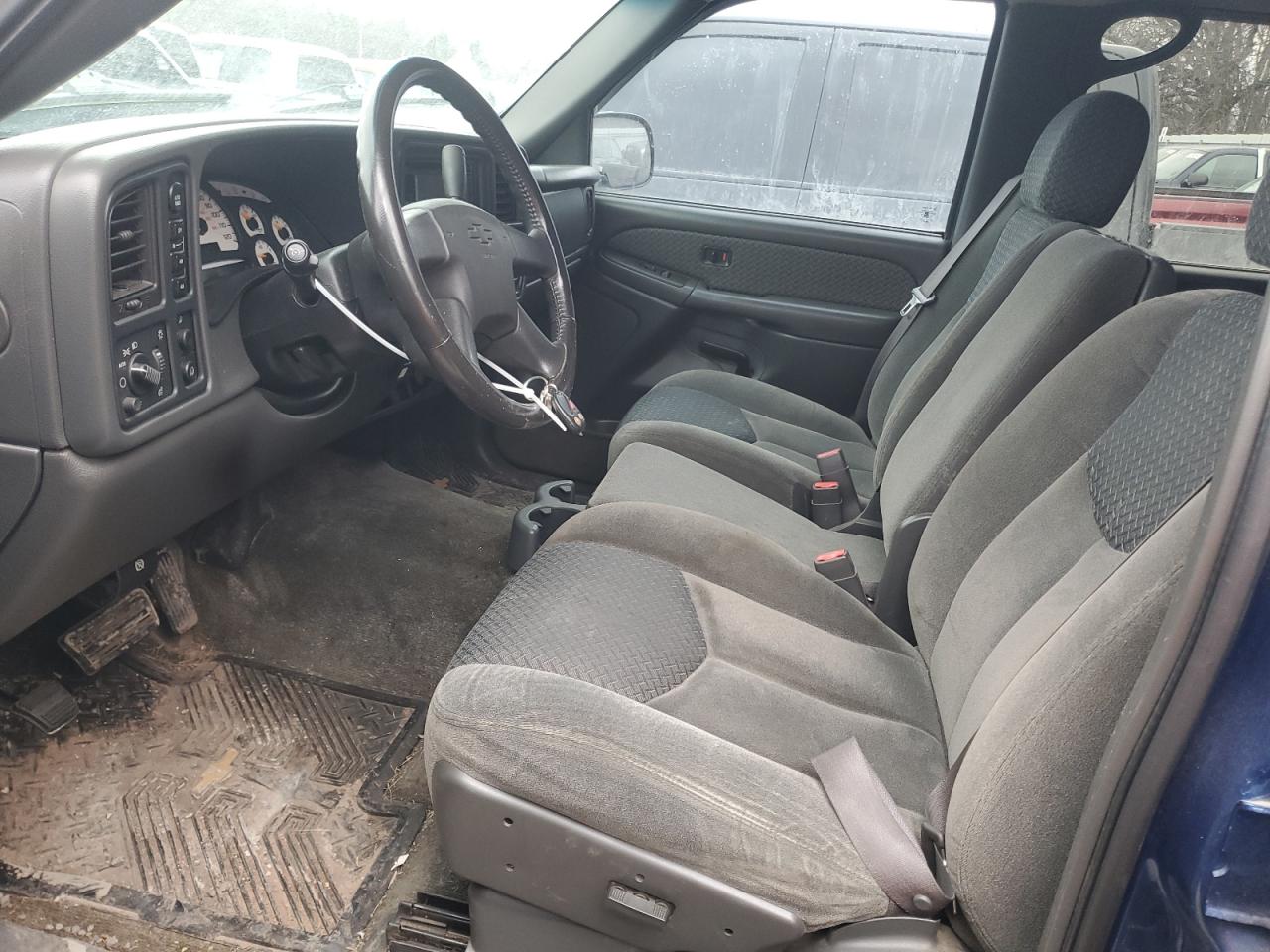 2003 Chevrolet Avalanche - Image 7