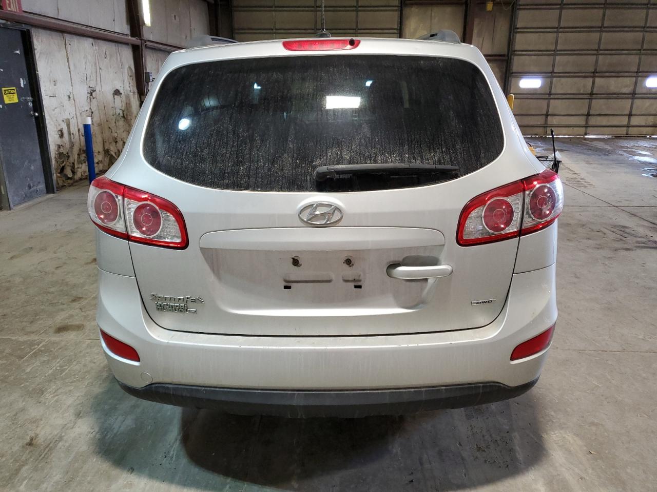 2012 Hyundai Santa Fe - Image 6