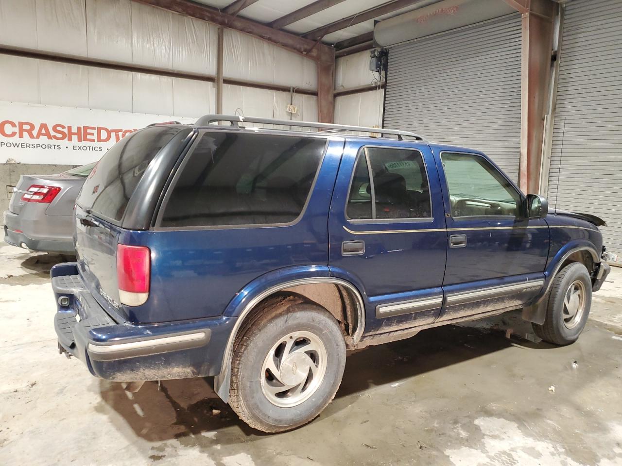 1999 Chevrolet Blazer - Image 3
