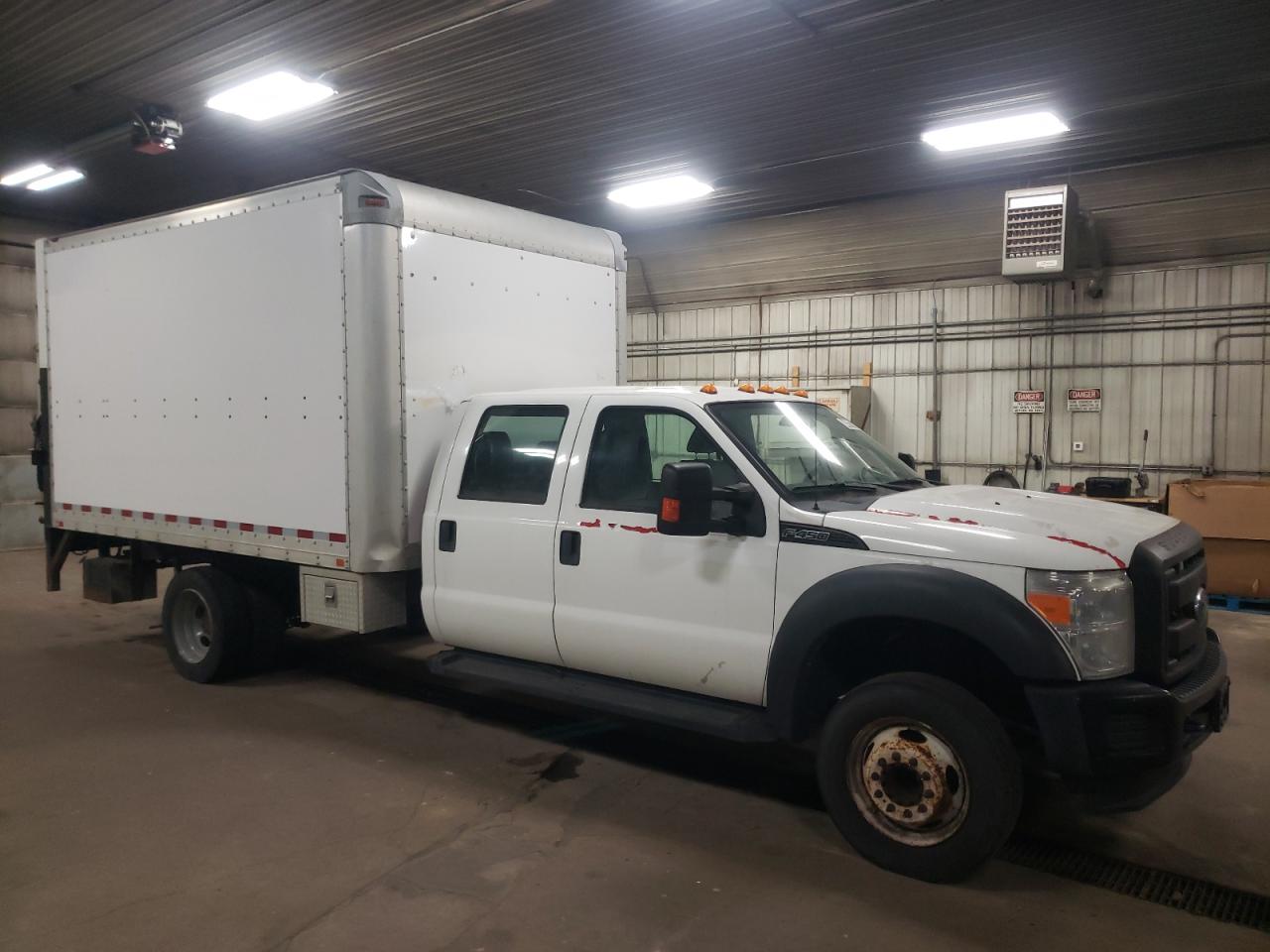 2016 Ford F450 - Image 4