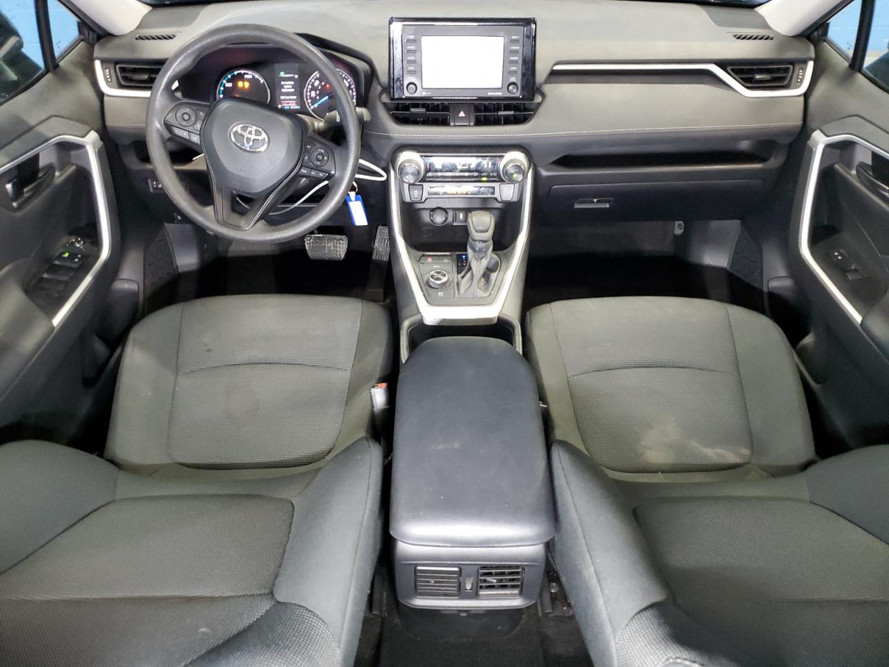2022 Toyota RAV 4 - Image 8