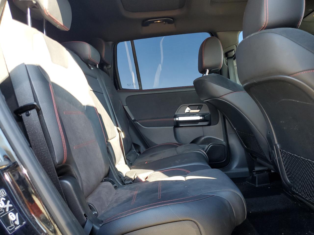 2020 Mercedes-Benz GLB - Image 11