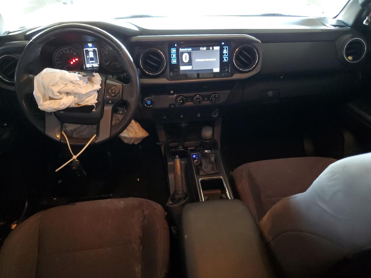 2016 Toyota Tacoma - Image 8