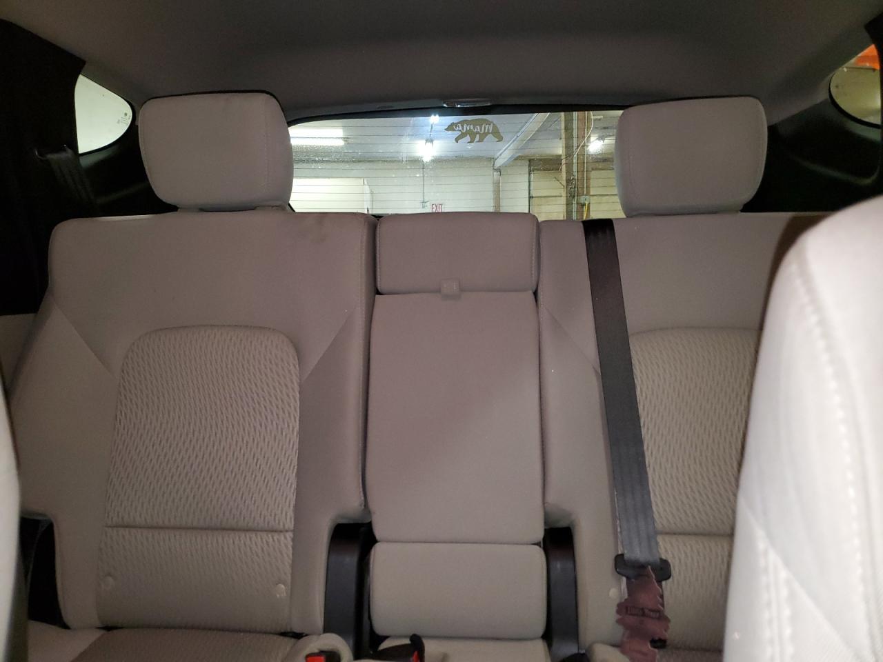 2017 Hyundai Santa Fe - Image 10