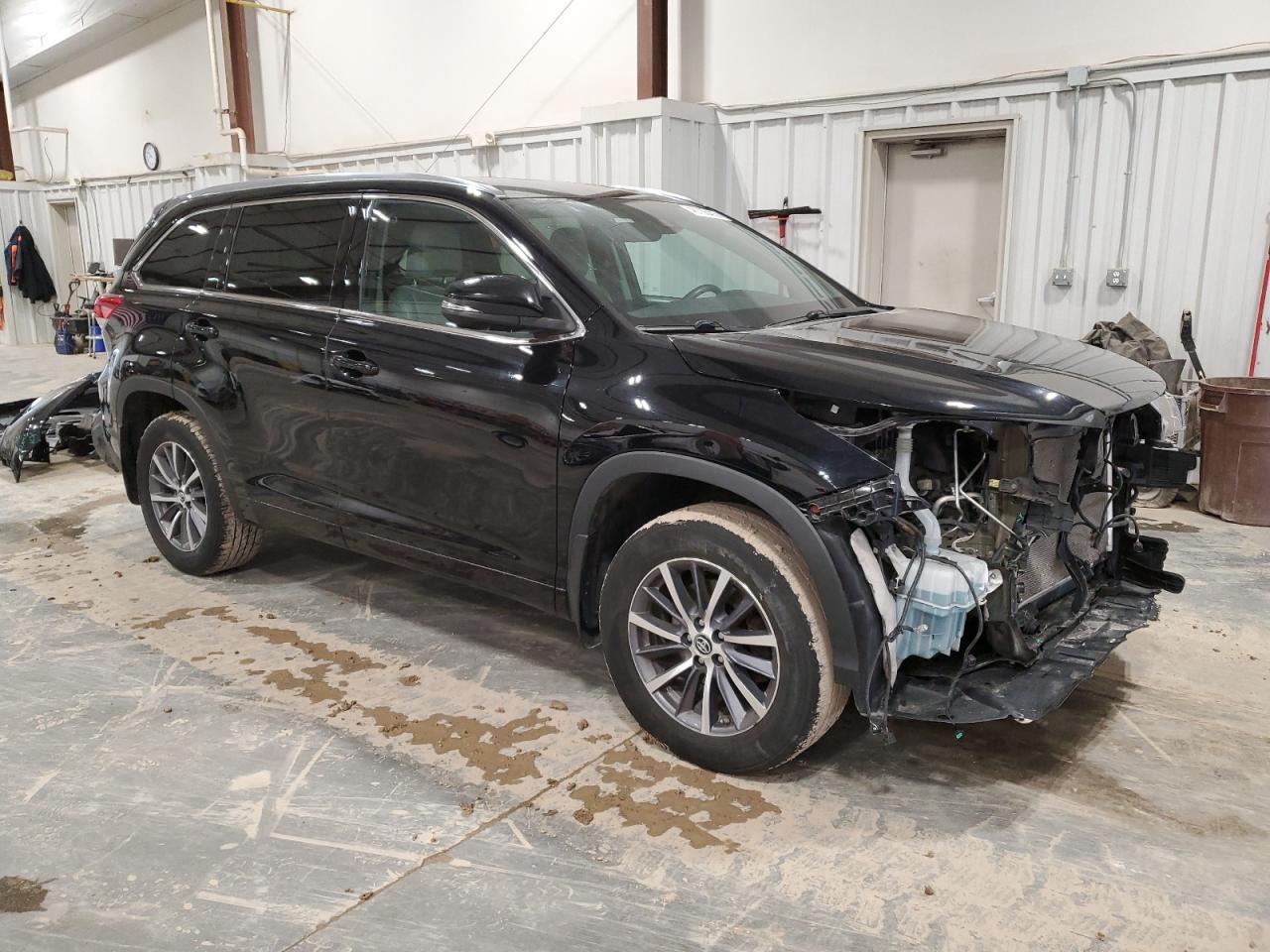 2018 Toyota Highlander - Image 4