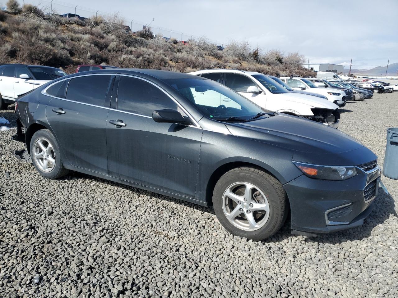 2017 Chevrolet Malibu - Image 4