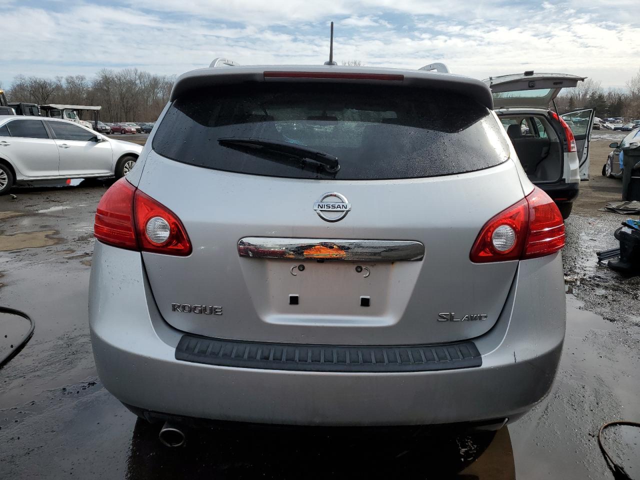 2011 Nissan Rogue - Image 6