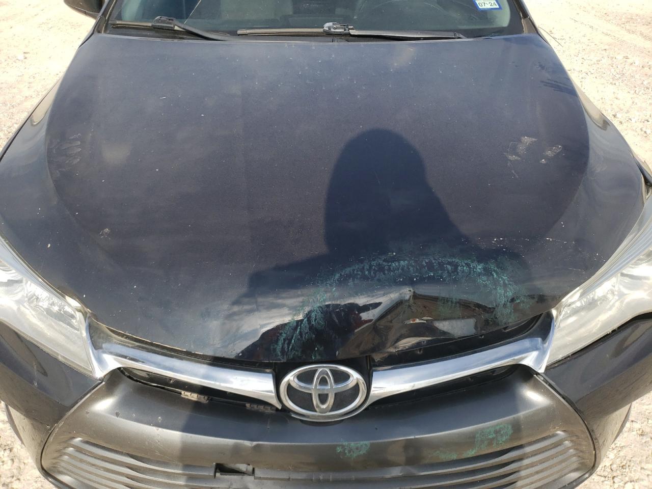 2016 Toyota Camry - Image 11