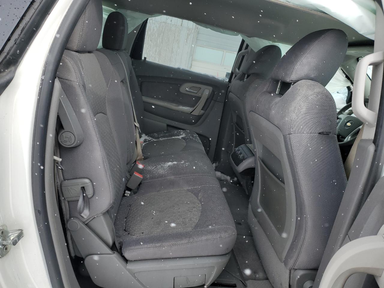 2012 Chevrolet Traverse - Image 12