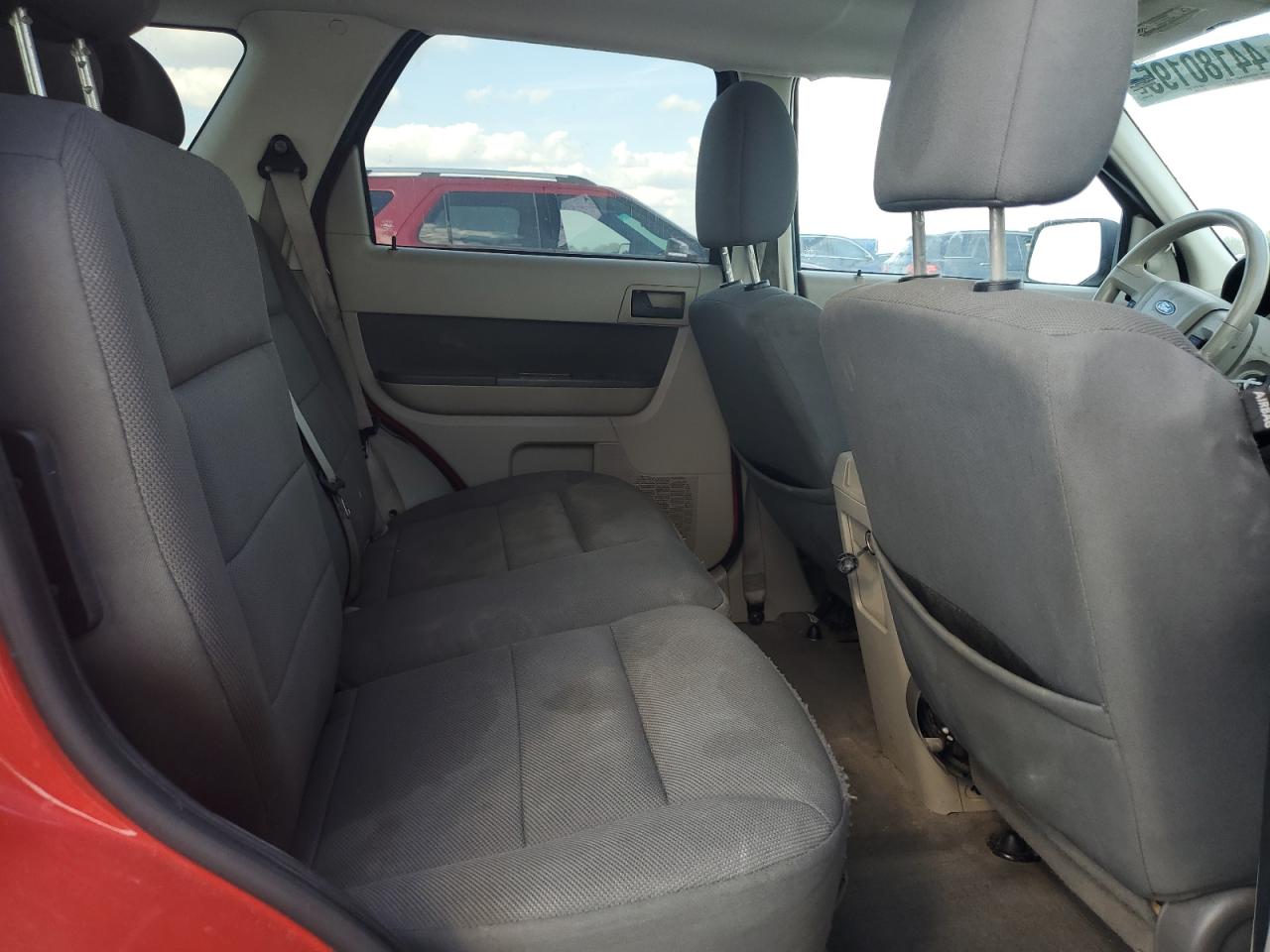 2009 Ford Escape - Image 11