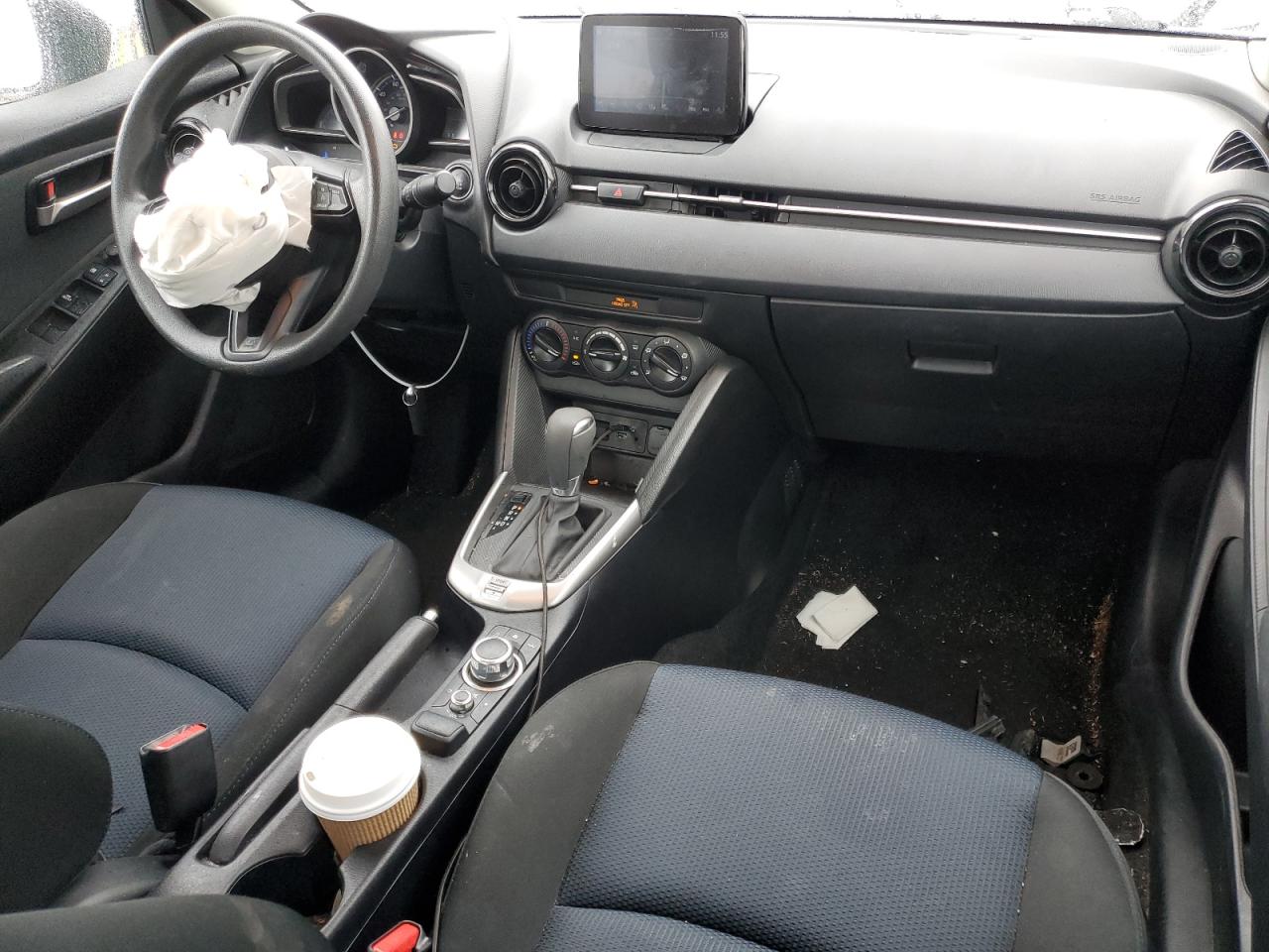 2020 Toyota Yaris - Image 8