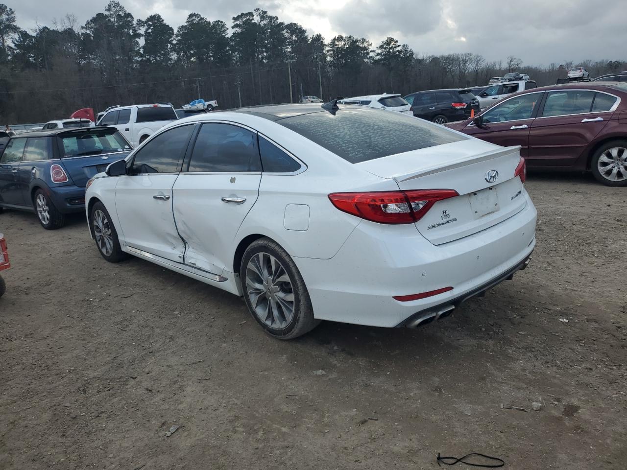 2017 Hyundai Sonata - Image 2