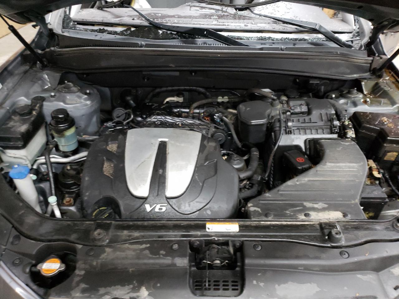 2010 Hyundai Santa Fe - Image 14