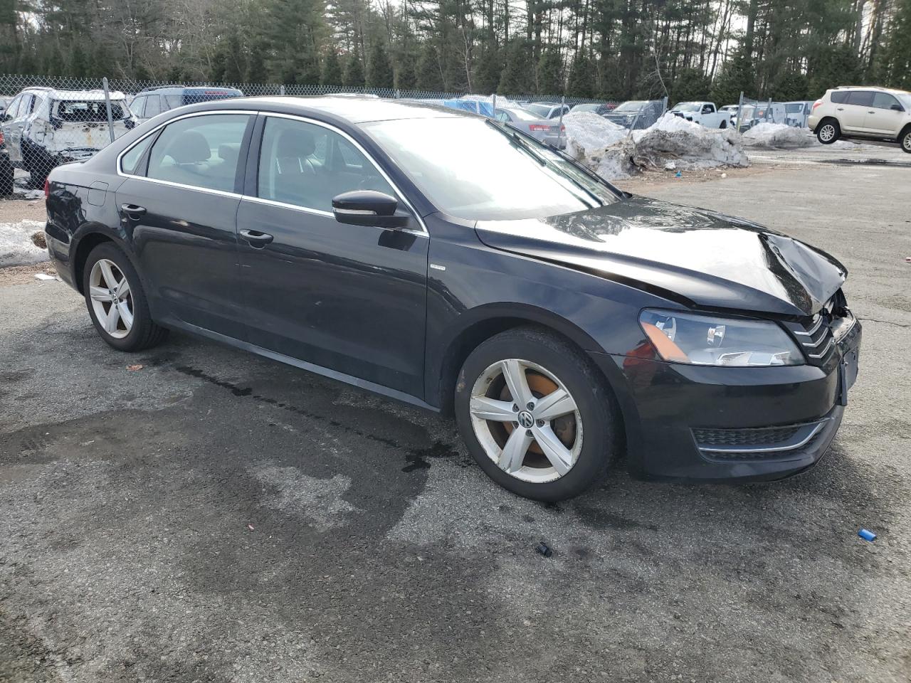 2014 Volkswagen Passat - Image 4