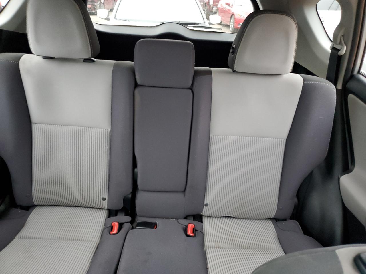 2014 Toyota RAV 4 - Image 10