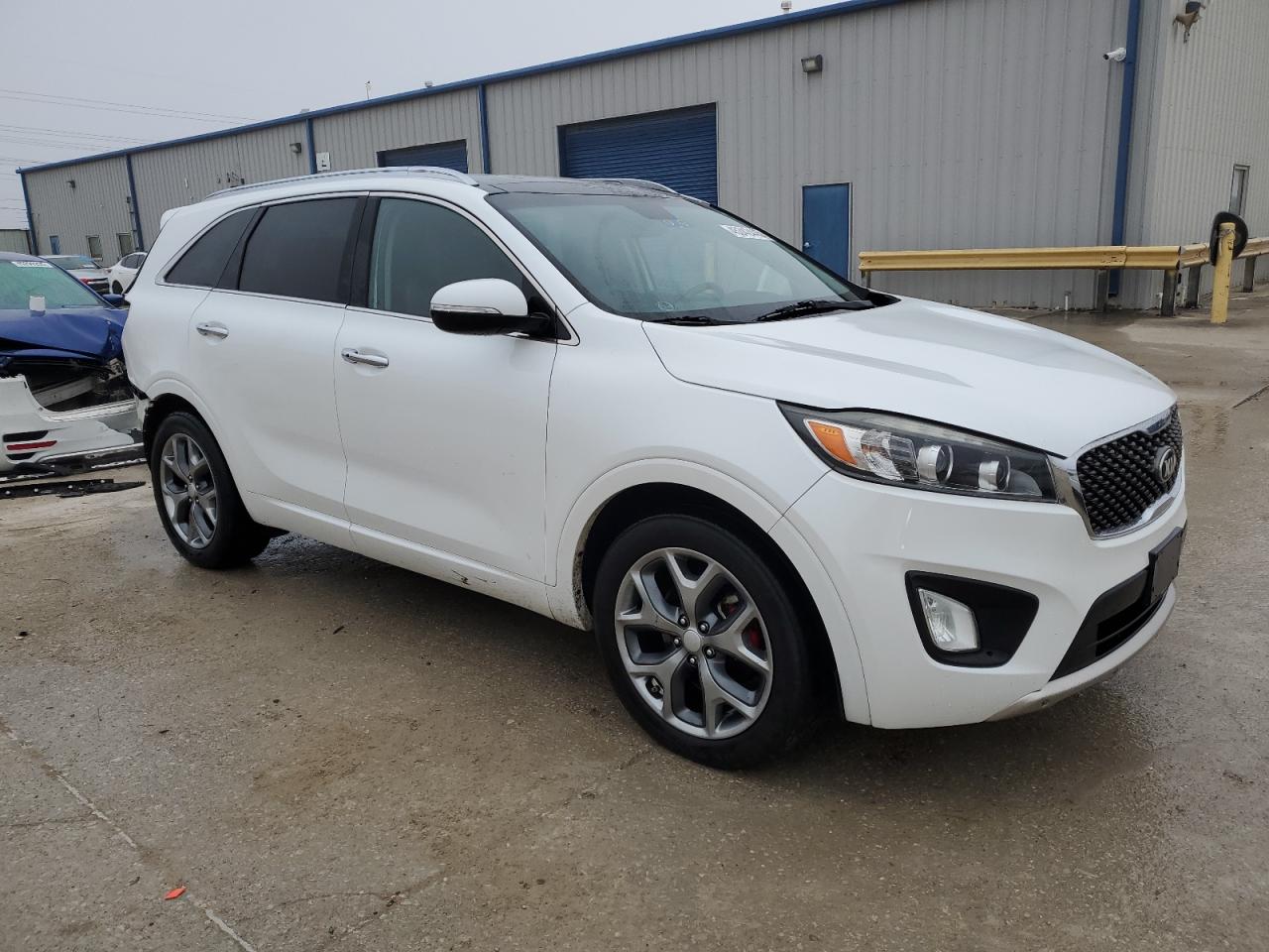 2017 Kia Sorento - Image 4