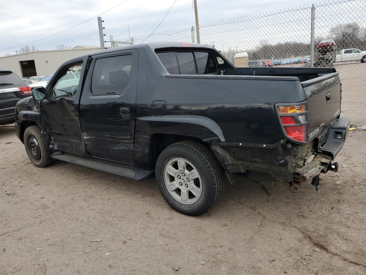 2006 Honda Ridgeline - Image 2