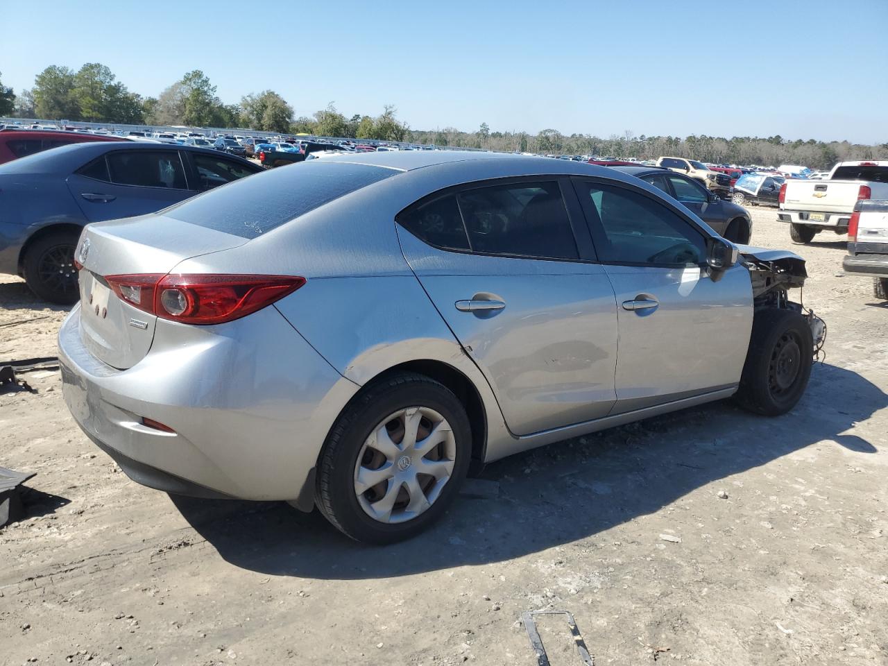 2014 Mazda 3 - Image 3